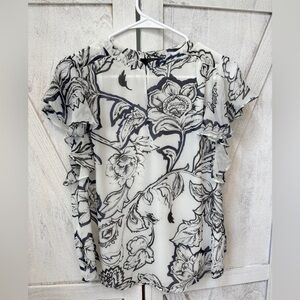 Tahari Women’s Floral Top Flutter Sleeve White Blue Gray Keyhole Front
